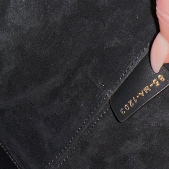 Authentic DIOR Medium Dior Toujours Bag Black Macrocannage Calfskin - Picture 8 of 14